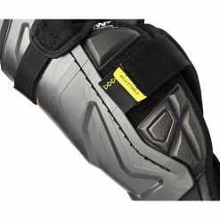 Bauer Supreme Mach Shin Guards Junior -Professional Hockey Equipment Store BauerSupremeMachShinGuardsJunior10618914